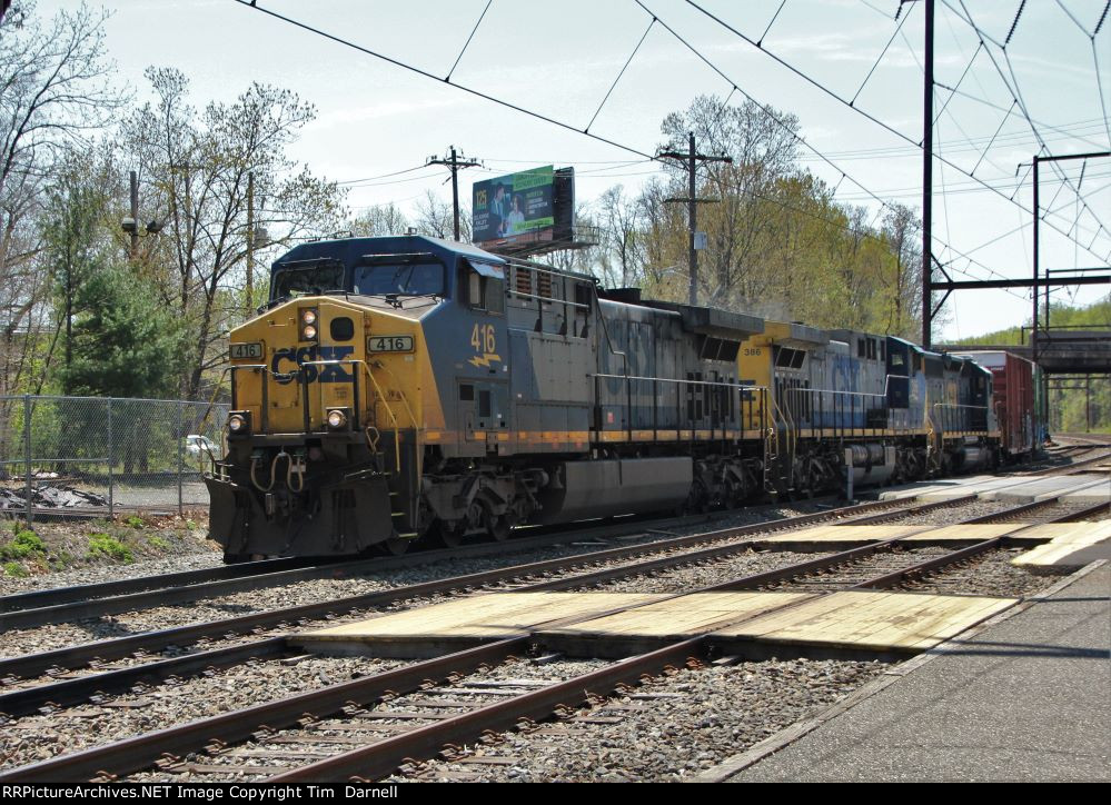 CSX 416 leading Q404